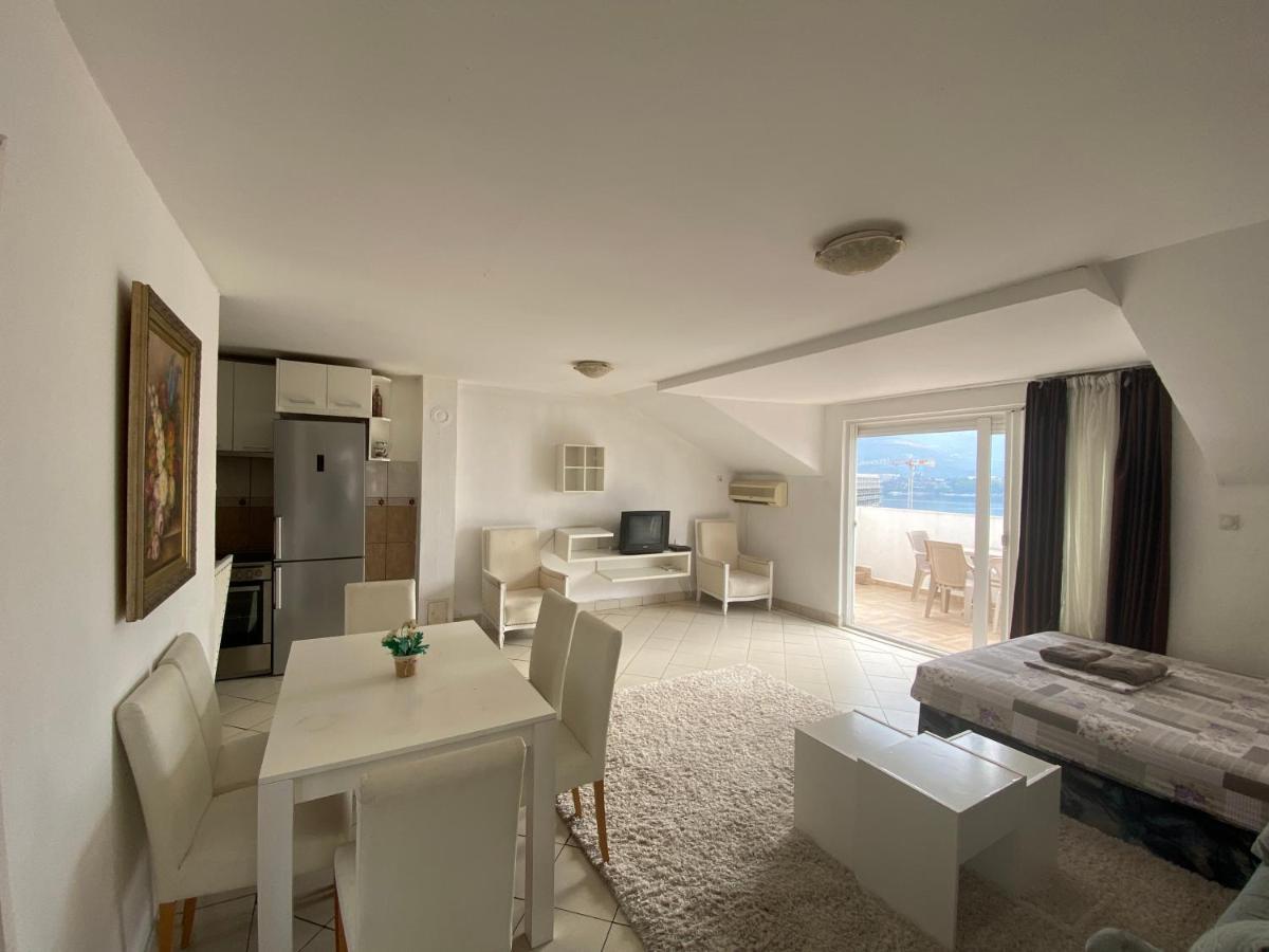 Veselinka Apartments & Rooms 布德瓦 外观 照片