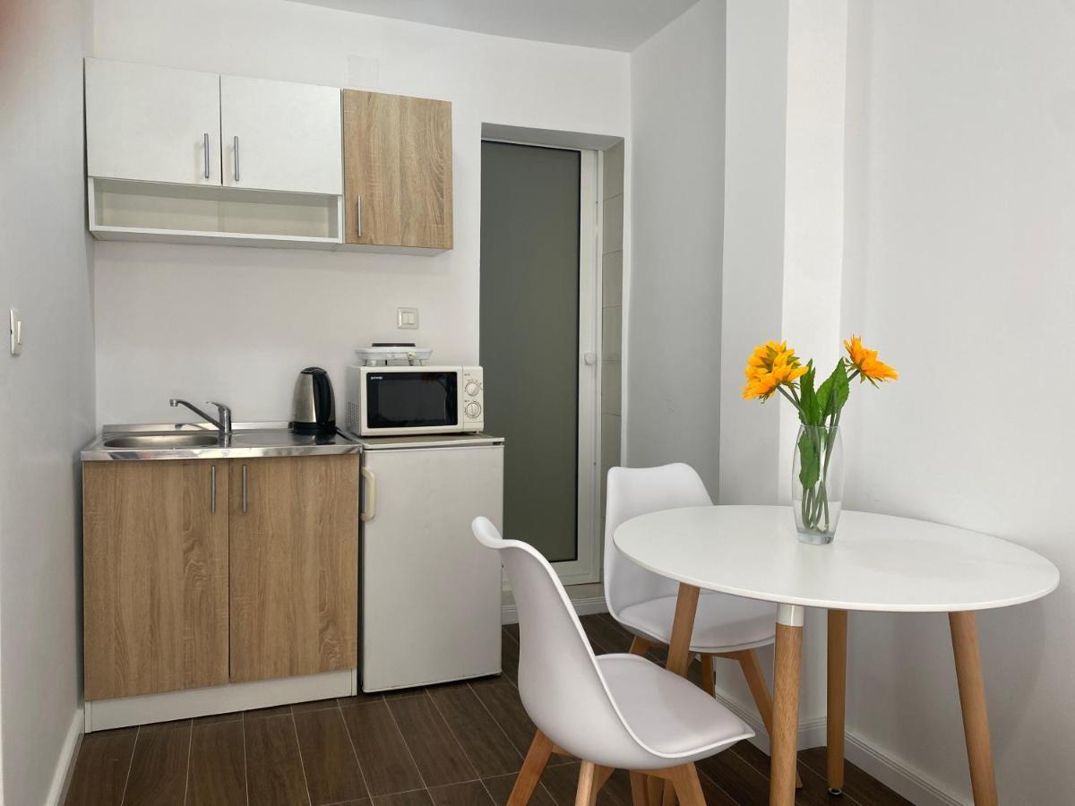 Veselinka Apartments & Rooms 布德瓦 外观 照片
