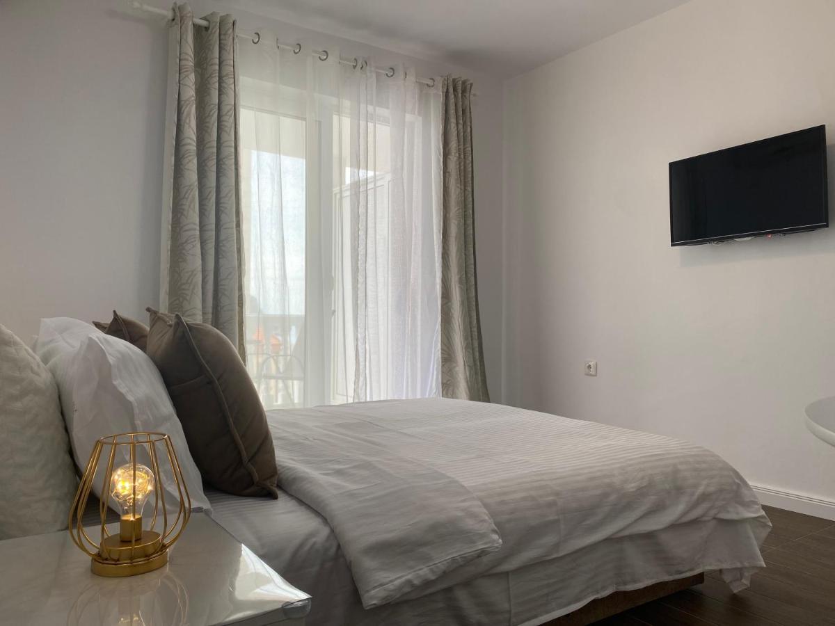 Veselinka Apartments & Rooms 布德瓦 外观 照片